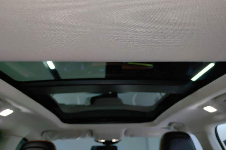 Used Ford Escape 2020 EcoBoost 245 Two-Wheel-Drive Titanium Edition
