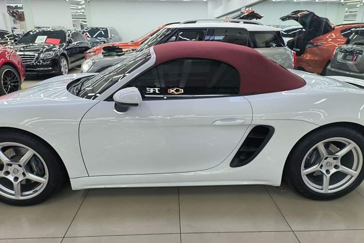 Used Porsche 718 2022 Boxster 2.0T
