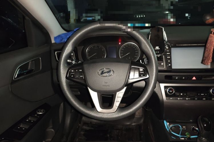 Used Hyundai Mistra 2014 1.8L Automatic Smart GLS
