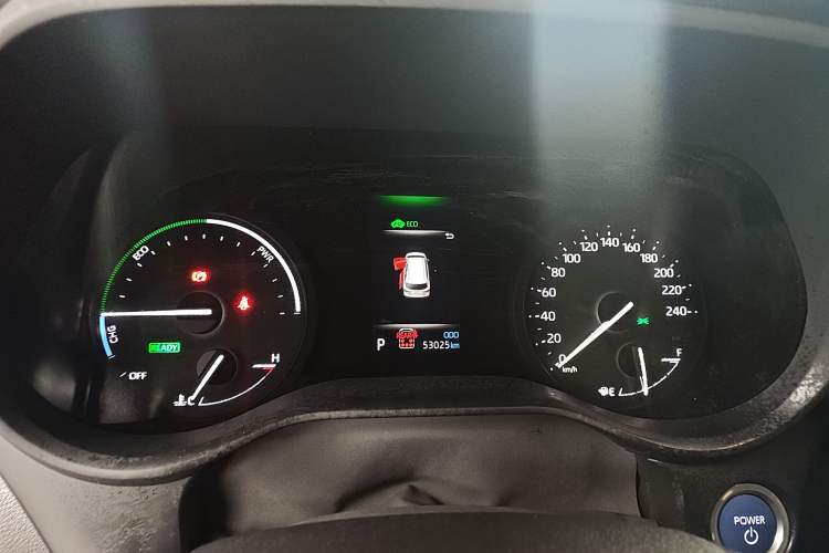 Used Toyota Sienna 2023 2.5L Hybrid Deluxe Edition
