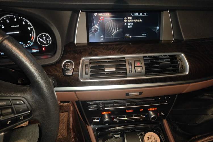 Used BMW 5 Series GT 2015 528i Leading Model