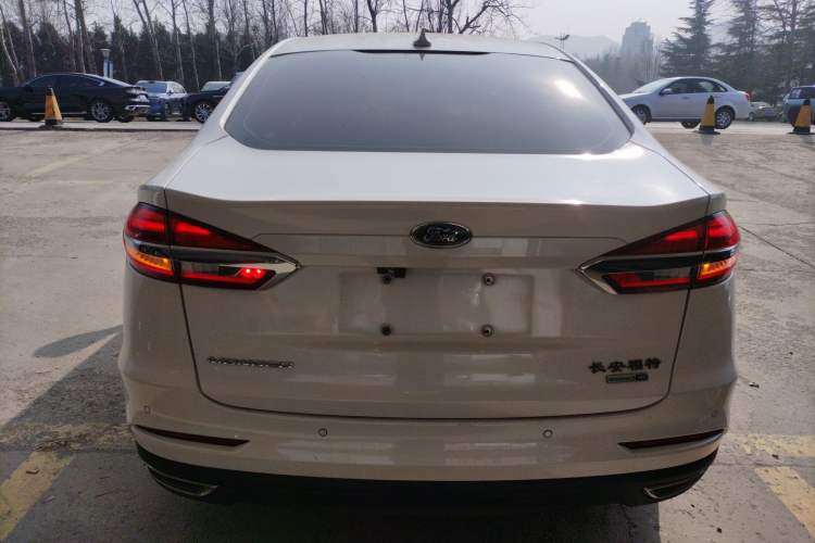 Used Ford Mondeo 2018 EcoBoost 180 Smart Control Fashion Model China VI Standard
