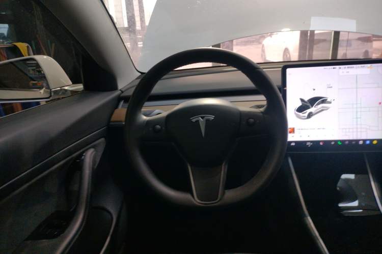 Used Tesla Model 3 2019 Standard Range Rear-Drive Upgraded Version
