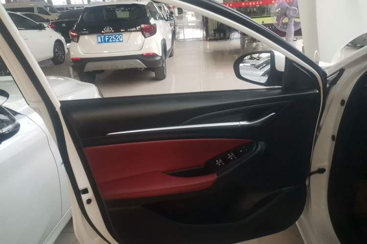 Used Changan Eado 2020 PLUS Blue Whale NE 1.4T GDI DCT Flagship Model
