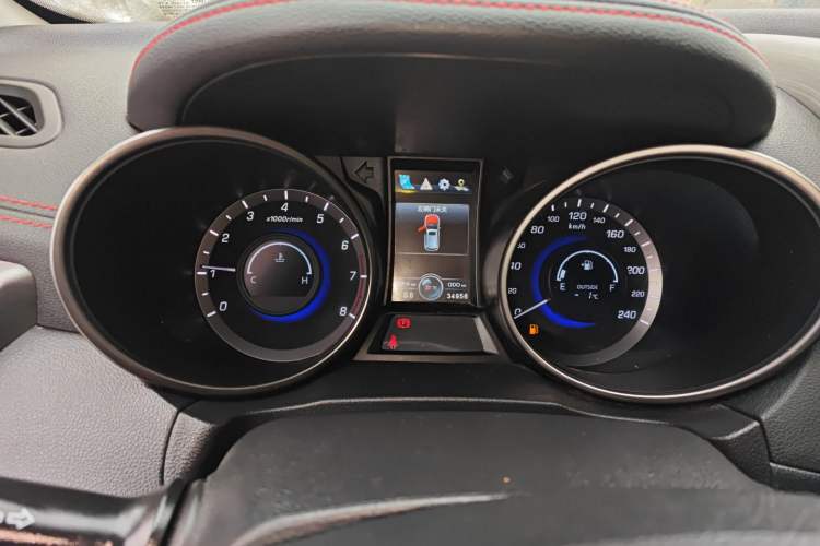 Used Changan CS75 2017 Shangku Edition 1.5T Manual ZhiXiang Model