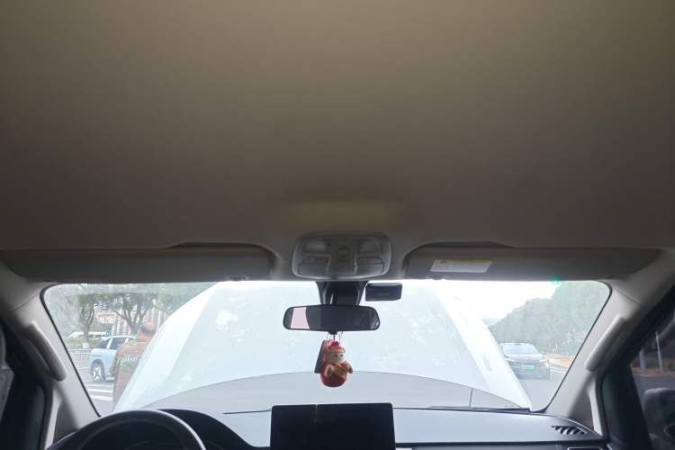 Used SAIC MAXUS G20 2023 Facelifted ES 2.0T Gasoline Automatic Value Edition
