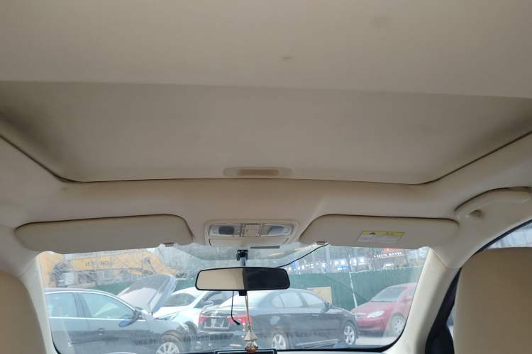 Used Changan Alsvin V7 2015 1.6L Manual Enjoyment Model China V Standard
