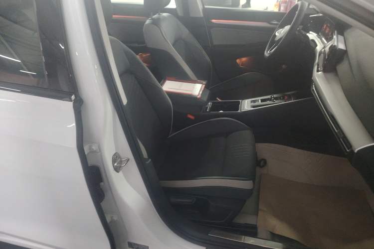 Used Volkswagen Golf 2021 280TSI DSG 30th Anniversary Edition
