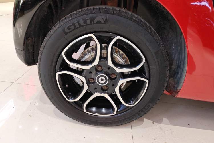 Used  forfour 2016 1.0L 52 kW Passion Edition
