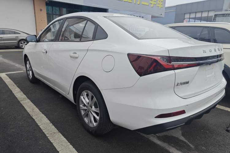 Used Roewe i5 2026 Model 1.5L Manual Comfort Version