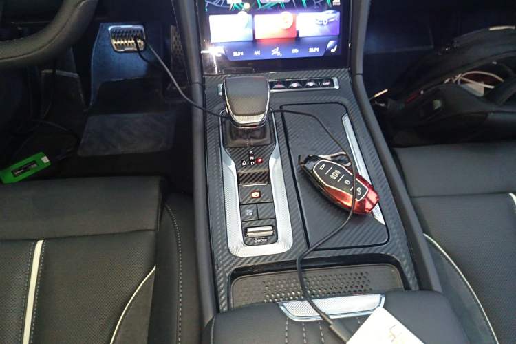 Used Hongqi H6 2023 2.0T ZhiShang Version