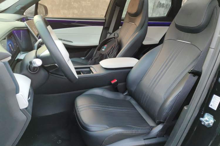 Used  L7 2024 1.5T 115 km MAX Dragon Edition
