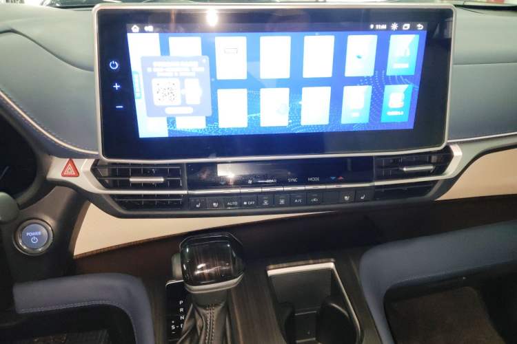 Used Toyota Sienna 2021 2.5L Hybrid Luxury Edition