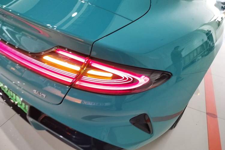 Used  SU7 2024 Rear-Drive Ultra-Long Range Advanced Pro-Level Intelligent Driving Version
