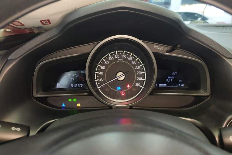 Used Mazda Mazda 3 Axela 2017 Sedan 1.5L Automatic Luxury Model Emission Standard China V
