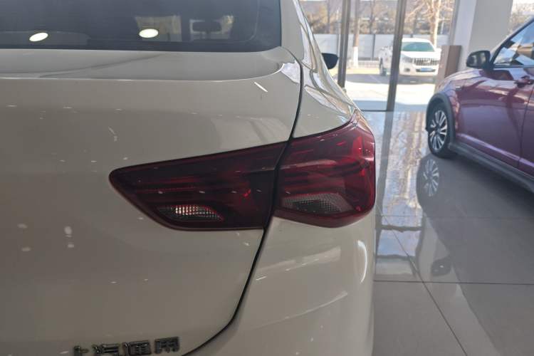 Used Chevrolet Cavalier 2021 325T Automatic Enjoyment Edition
