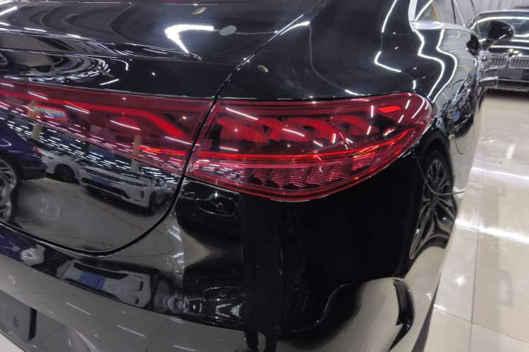 Used Mercedes-Benz EQE 2022 350 Pioneer Edition
