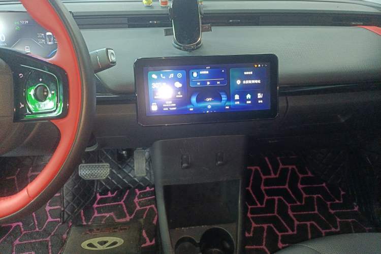 Used Chery New Energy Boundless Pro 2022 301km "WoW" Edition NMC Lithium Battery 30.6 kWh