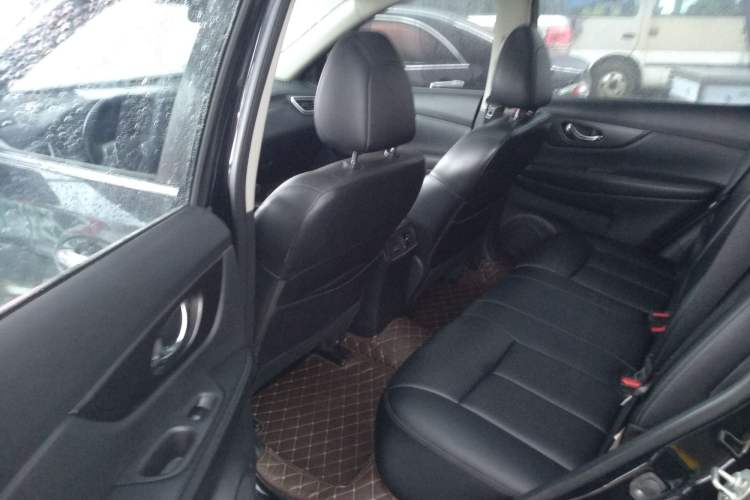 Used Nissan X-Trail 2014 2.0L CVT Comfort Edition 2WD
