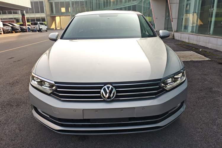 Used Volkswagen Magotan 2018 330TSI DSG Advanced Model
