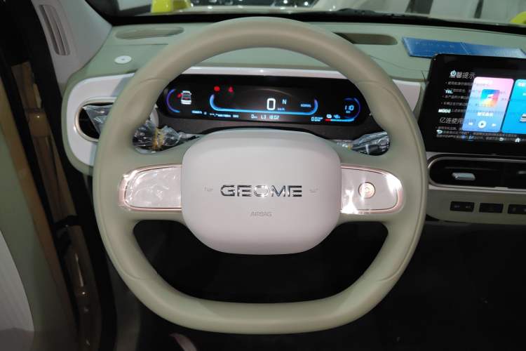 Used  Panda 2025 210km Panda Rider