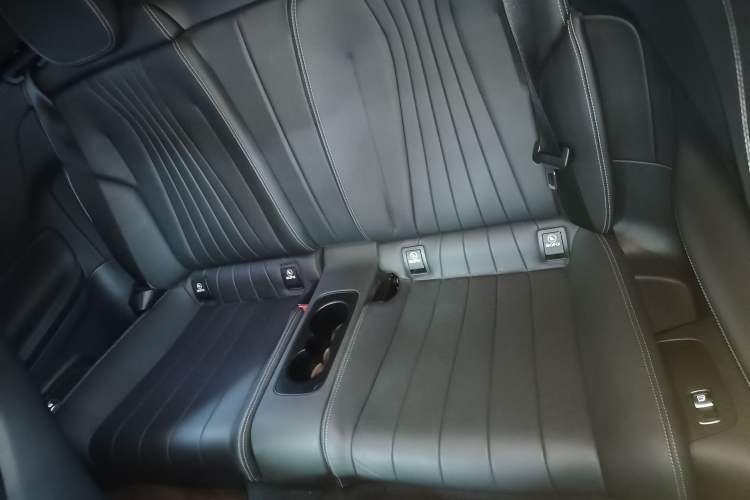 Used Mercedes-Benz E-Class 2021 E 260 Convertible Coupe
