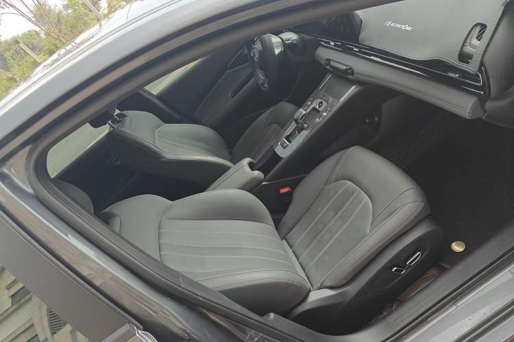 Used GAC Trumpchi EMPOW 2024 270T DCT Yingbao R-Style Edition
