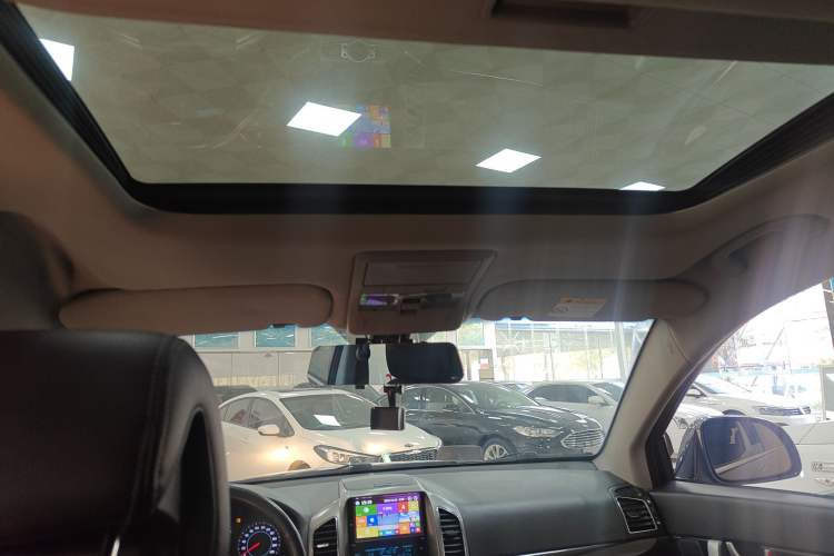 Used Chevrolet Captiva 2014 2.4L 4x4 Flagship Edition 7 Seats