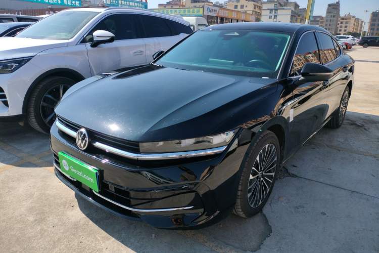 Used Volkswagen Magotan 2024 380TSI DSG Prestige Edition DaMai Package
