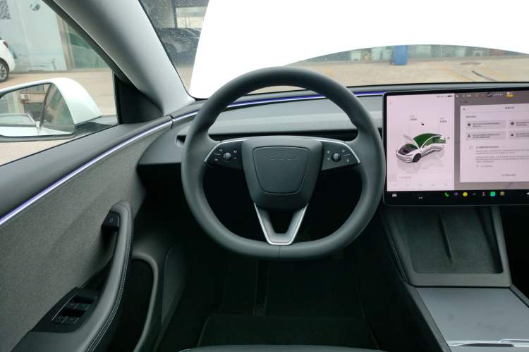 Used Tesla Model 3 2023 Rear-Wheel-Drive Version
