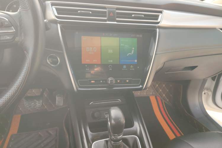 Used Roewe i5 2019 1.5L Automatic 4G Connected Linghao Flagship Edition