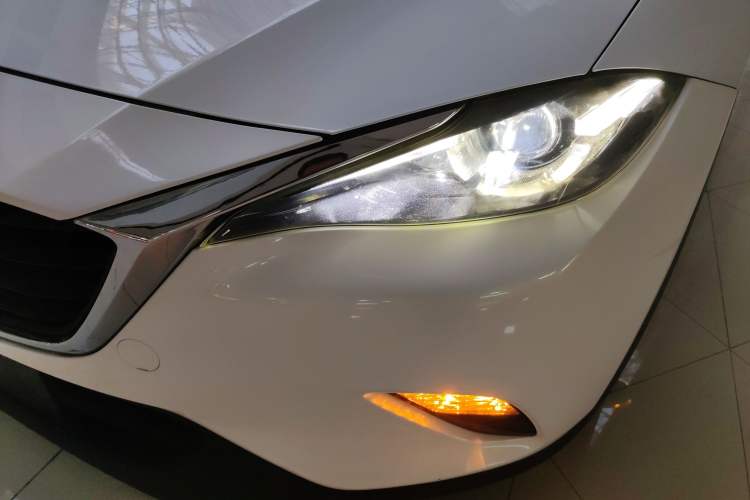 Used Mazda CX-4 2018 2.0L Automatic Two-Wheel Drive Blue Sky Exploration Version China V Standard