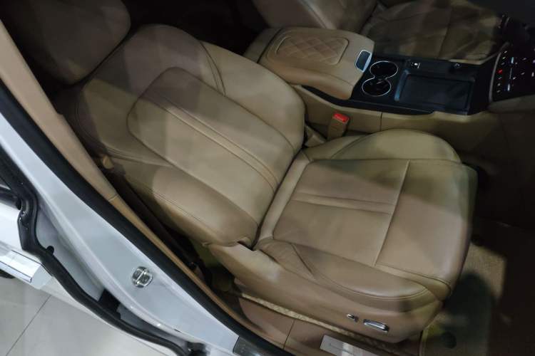 Used Buick GL8 2020 ES Land Cruiser 653T Flagship Model
