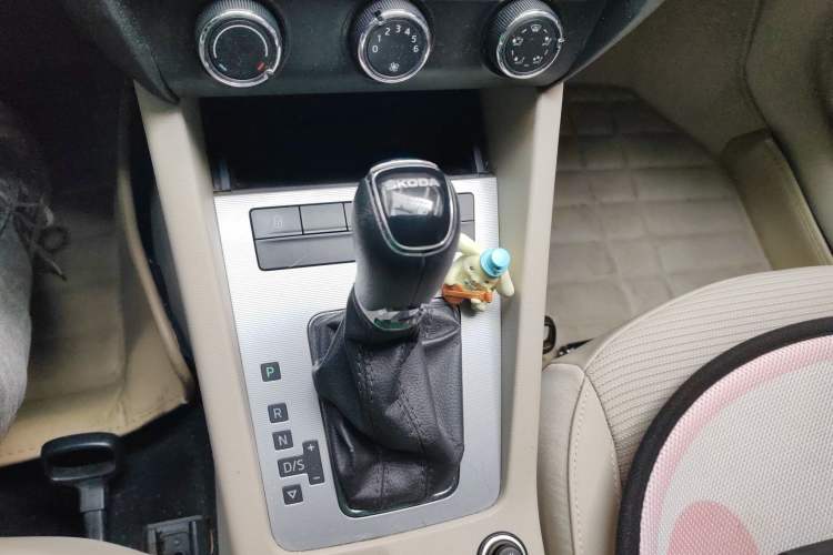 Used Skoda Octavia 2015 1.6L Automatic Yijie Edition
