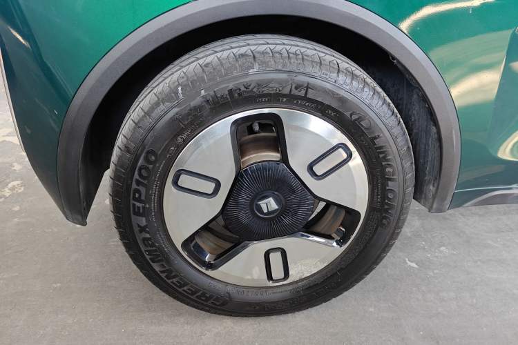 Used Baojun KiWi EV 2021 Artist Model Lithium Iron Phosphate
