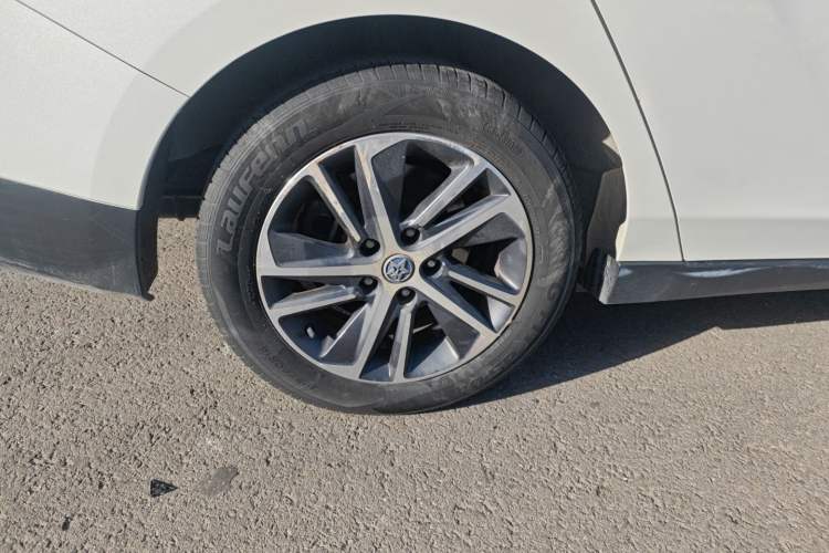 Used Venucia D60 2018 1.6L CVT Smart Connect Elite Edition
