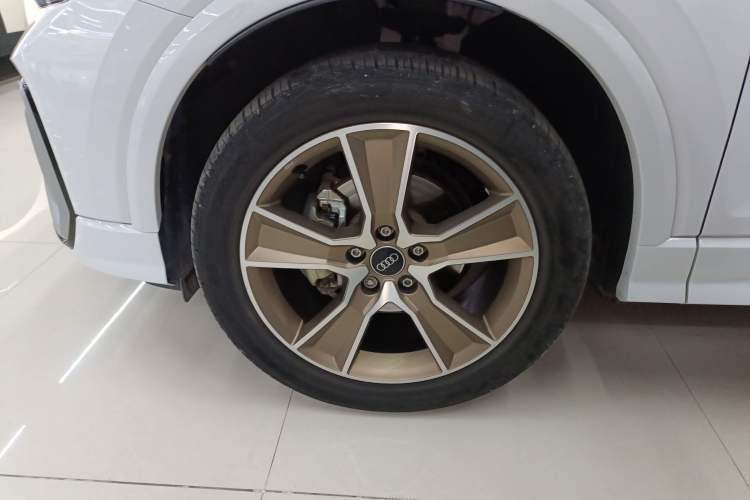 Used Audi Q2L 2022 35 TFSI Fashion Dynamic Model
