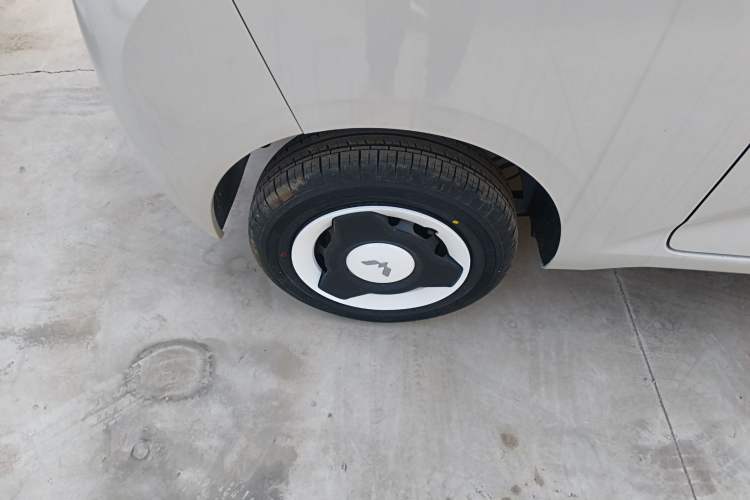 Used Wuling Hongguang MINIEV 2024 3rd Generation 215km Youth Edition
