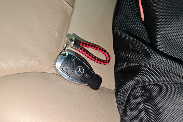 Used Mercedes-Benz R-Class 2011 R 350 L 4MATIC