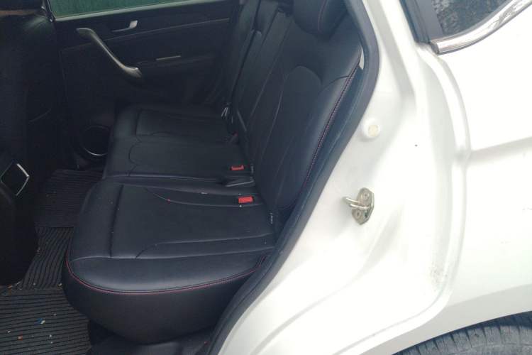 Used Haval M6 2017 1.5T Automatic Two-Wheel Drive Elite Model
