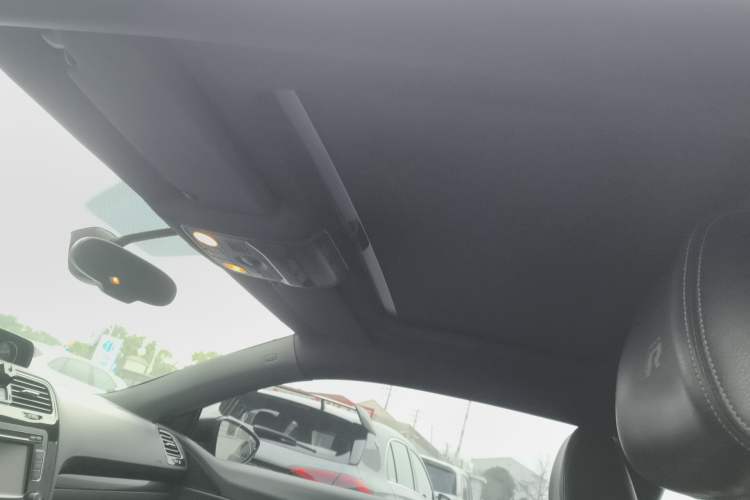 Used Volkswagen Scirocco 2015 R 2.0TSI
