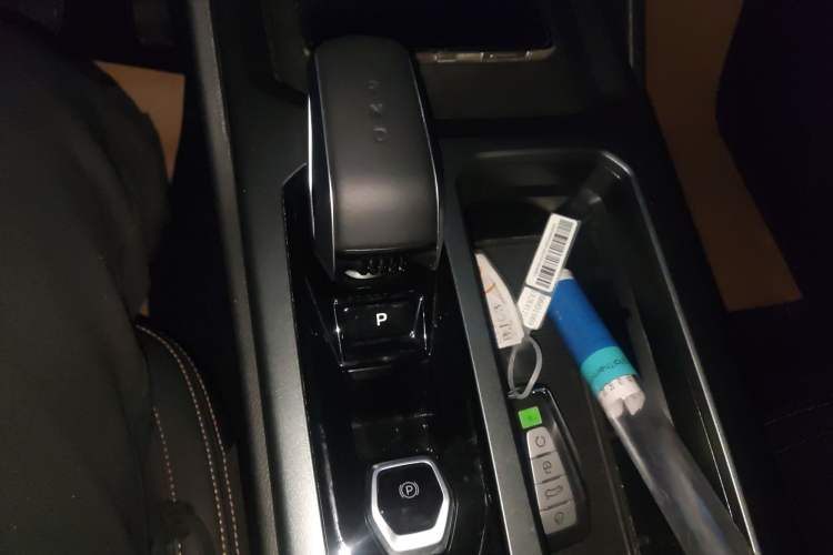 Used Geely Auto Haoyue L 2024 2.0T DCT Prestige Version