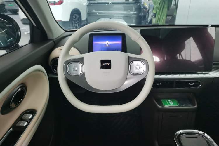 Used JAC Yiwei 3 2023 505km Pro
