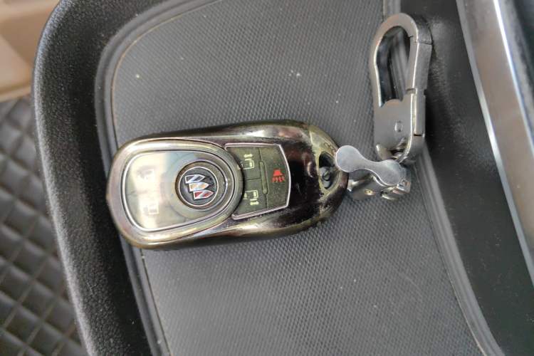 Used Buick GL8 2021 ES Land Cruiser 653T Luxury Edition
