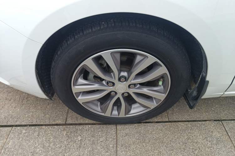 Used Buick GT 2018 18T Automatic Elite Model
