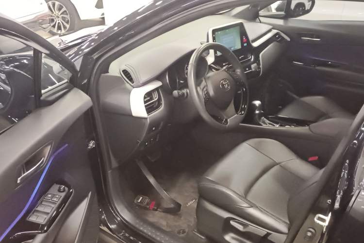 Used Toyota IZOA 2021 2.0L Yidong Edition