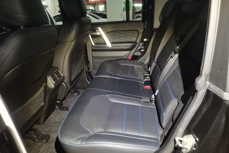 Used BAIC Off-Road BJ40 2019 PLUS 2.3T Automatic Four-Wheel Drive Premium Edition China VI