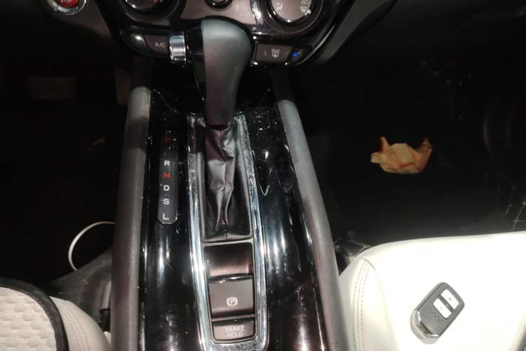 Used Honda Vezel 2017 1.8L CVT Front-Wheel Drive Pioneer Edition
