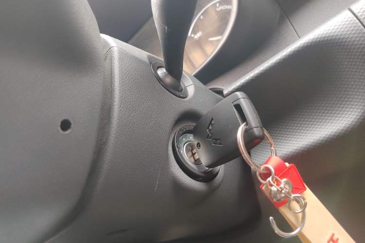 Used Wuling Hongguang New Energy 2024 All-Electric Model 300KM Standard Version
