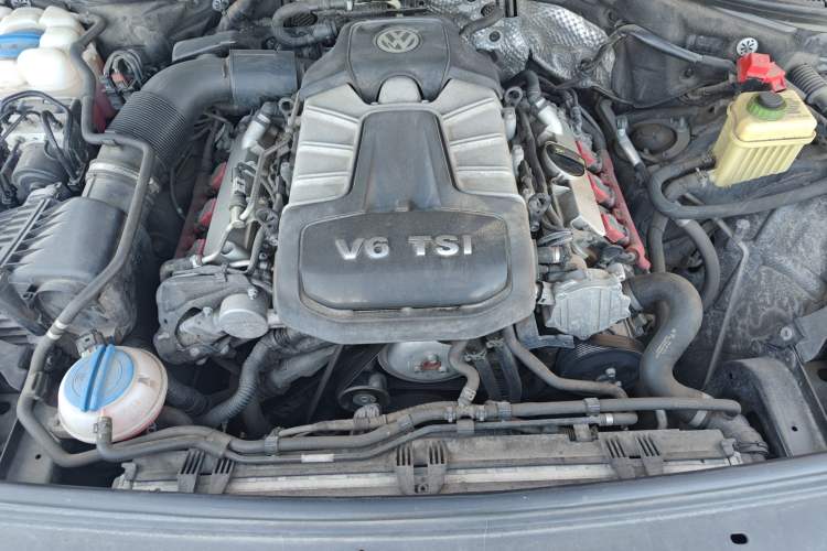 Used Volkswagen Touareg 2011 3.0 TSI Standard Version
